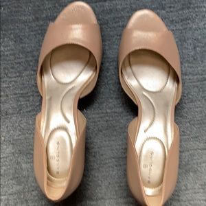 Sparkly beige open toed dress shoes